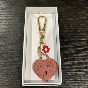 New in box Michael Kors heart key chain